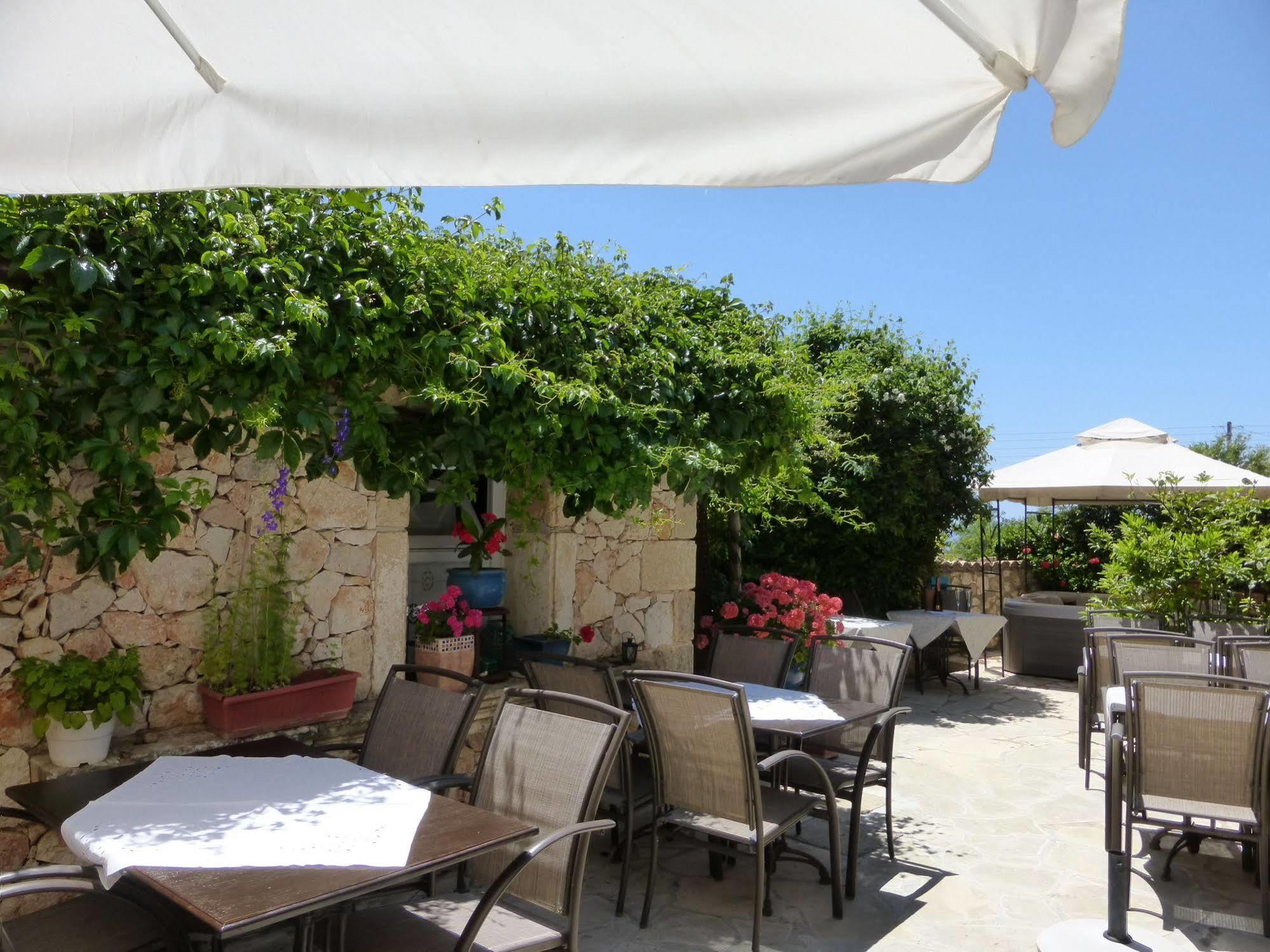 Museum Hotel George Molfetas Argostoli  Bagian luar foto